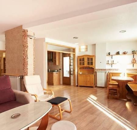 Trampantojo Apartamento En El Corazon De Pamplona Kültér fotó
