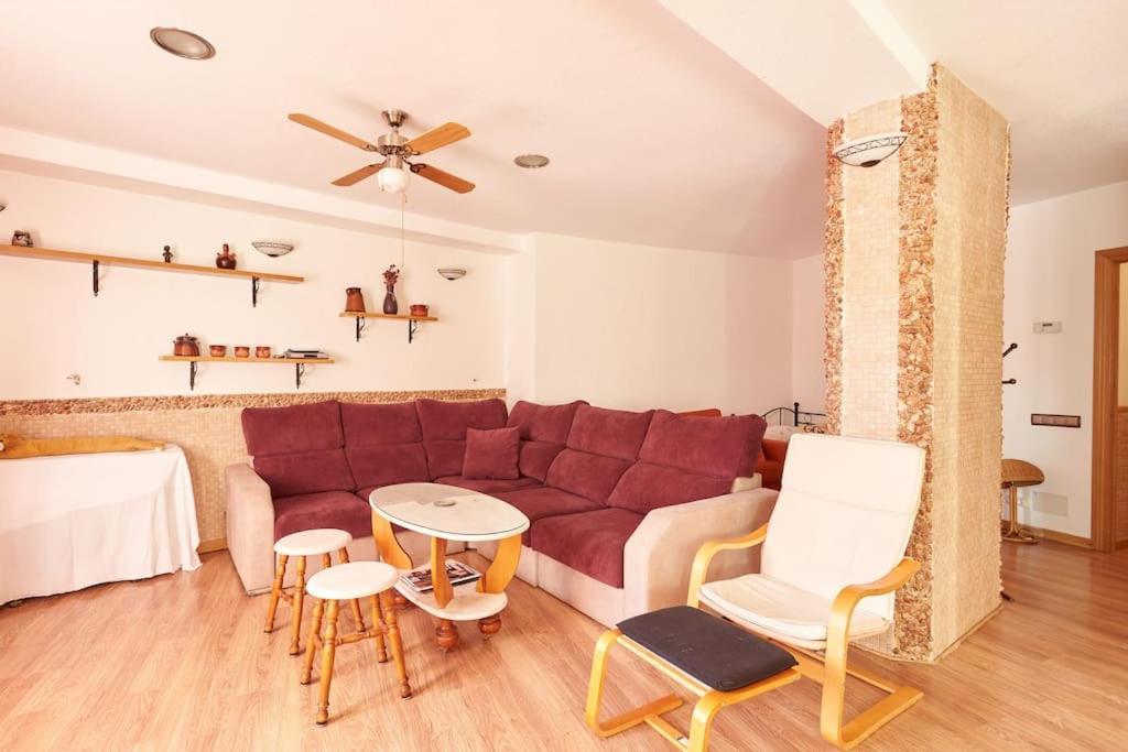 Trampantojo Apartamento En El Corazon De Pamplona Kültér fotó