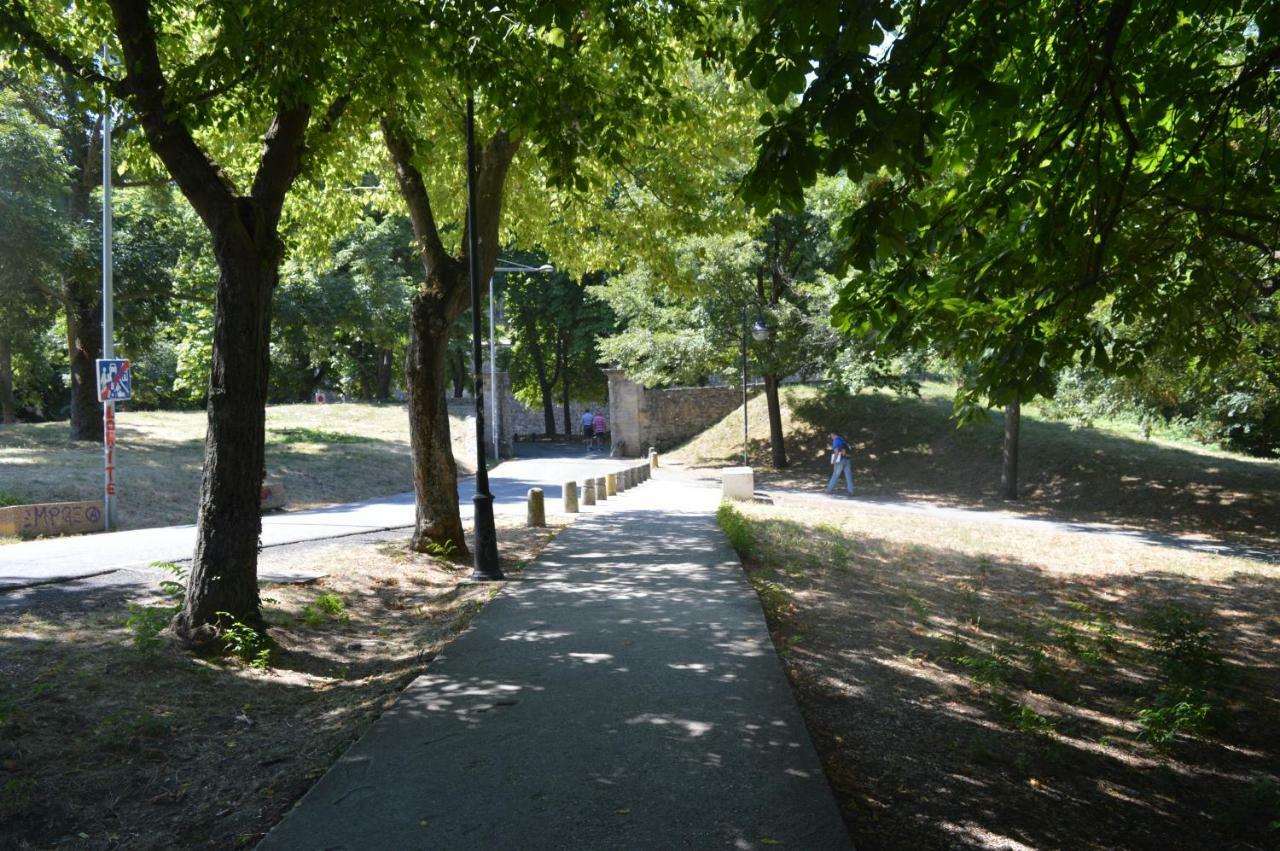 Trampantojo Apartamento En El Corazon De Pamplona Kültér fotó