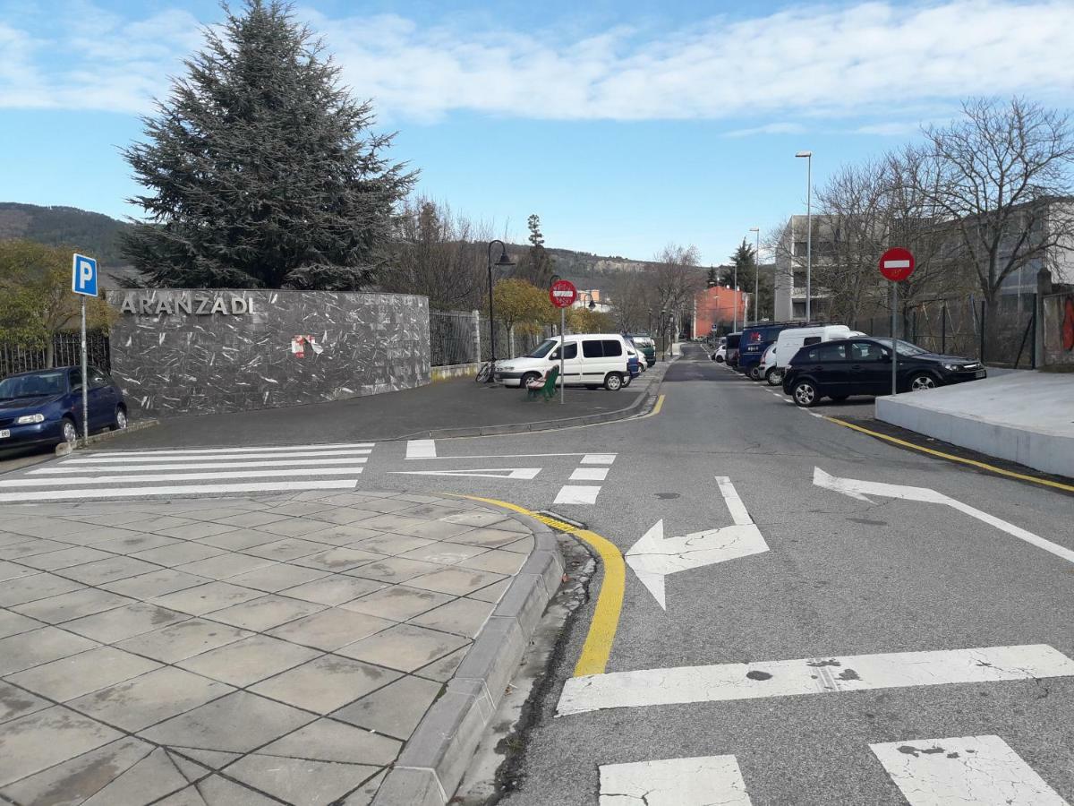 Trampantojo Apartamento En El Corazon De Pamplona Kültér fotó